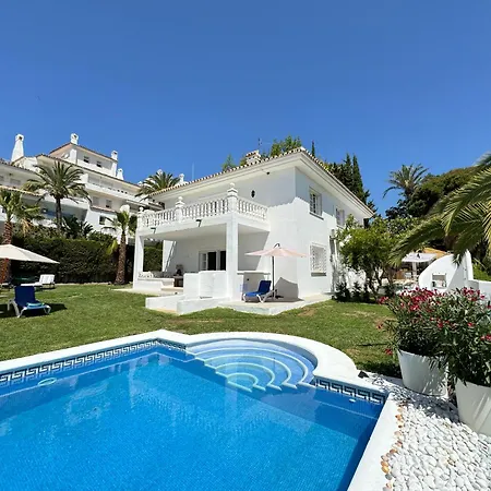 Aurora Boutique House - Only Adults Bed & Breakfast Marbella Exterior photo