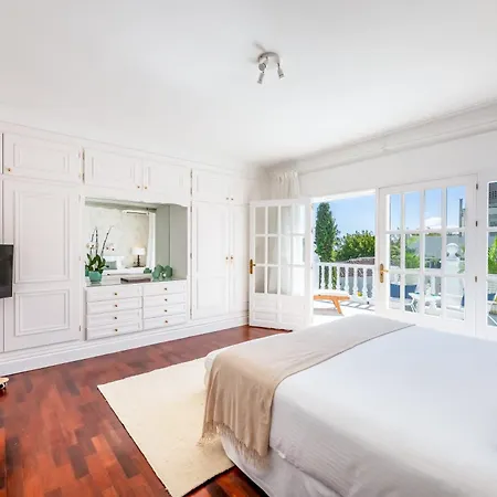 Aurora Boutique House - Only Adults Bed & Breakfast Marbella Exterior photo