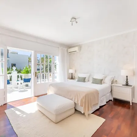 Aurora Boutique House - Only Adults Bed & Breakfast Marbella Exterior photo