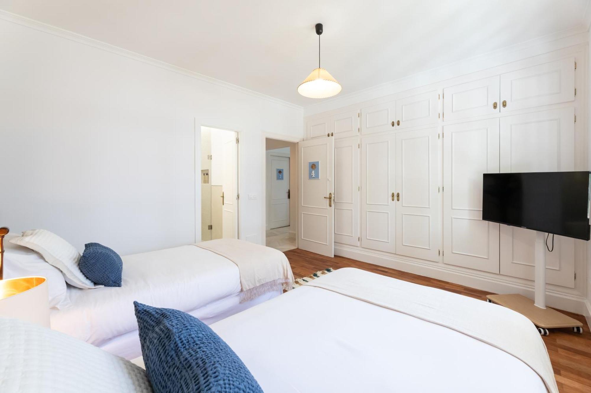Aurora Boutique House - Only Adults Couette-café