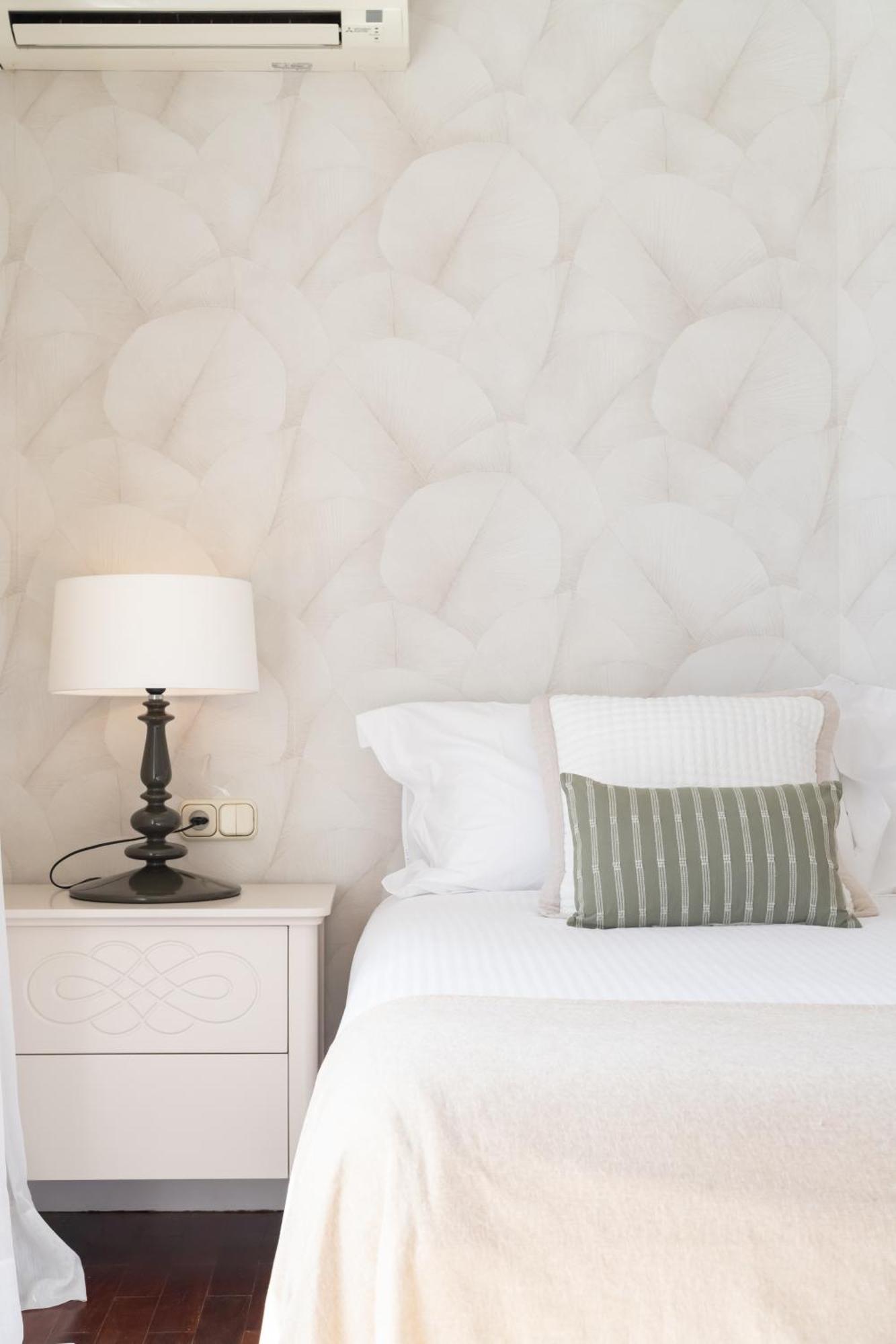 Aurora Boutique House - Only Adults Couette-café *